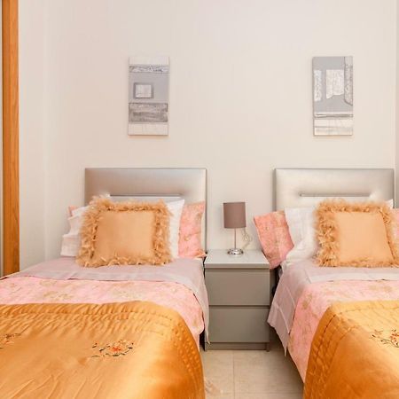 Residential Jardin Del Pintor - La Casa Amarilla Apartment Jacarilla ภายนอก รูปภาพ