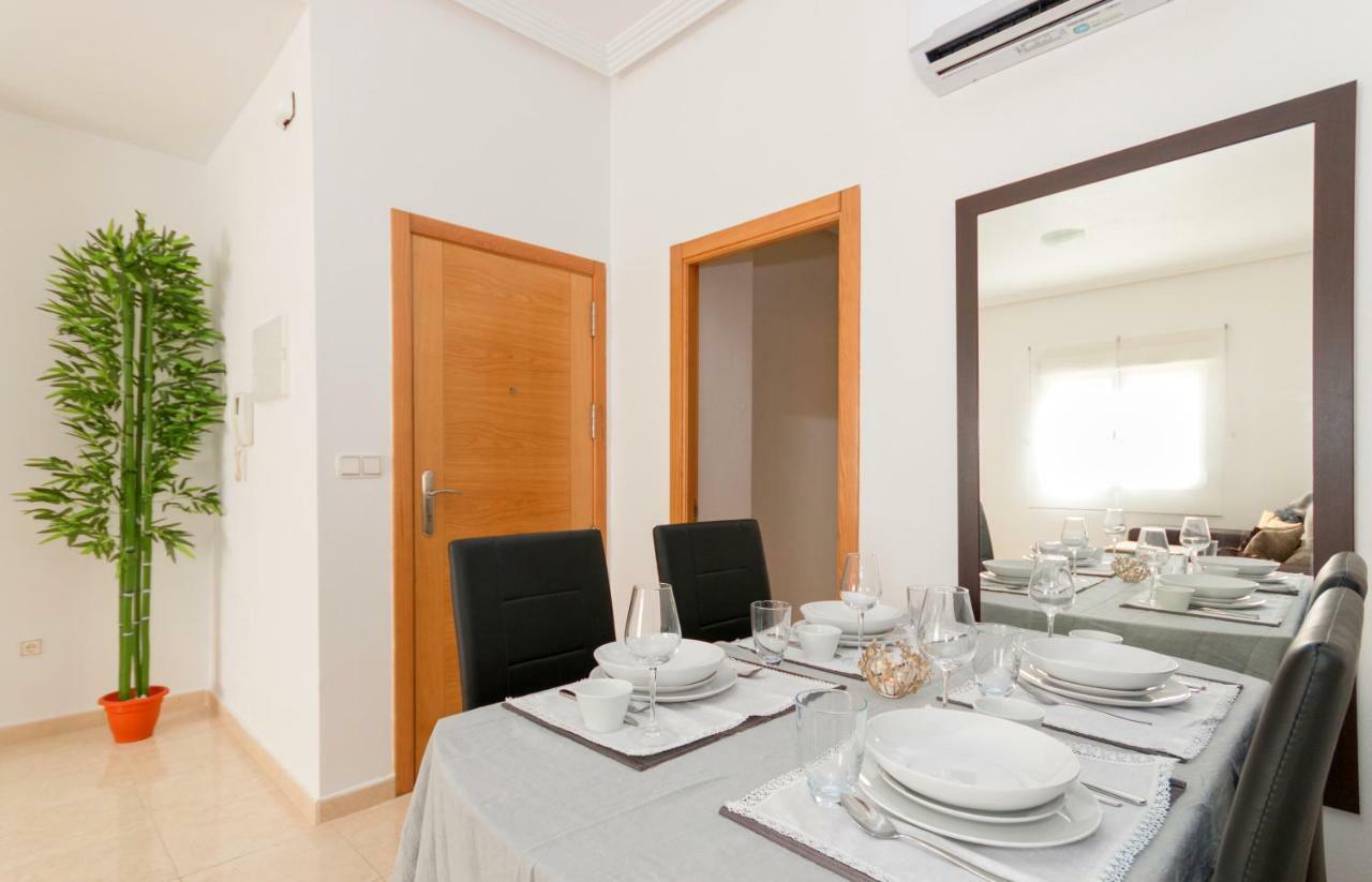 Residential Jardin Del Pintor - La Casa Amarilla Apartment Jacarilla ภายนอก รูปภาพ