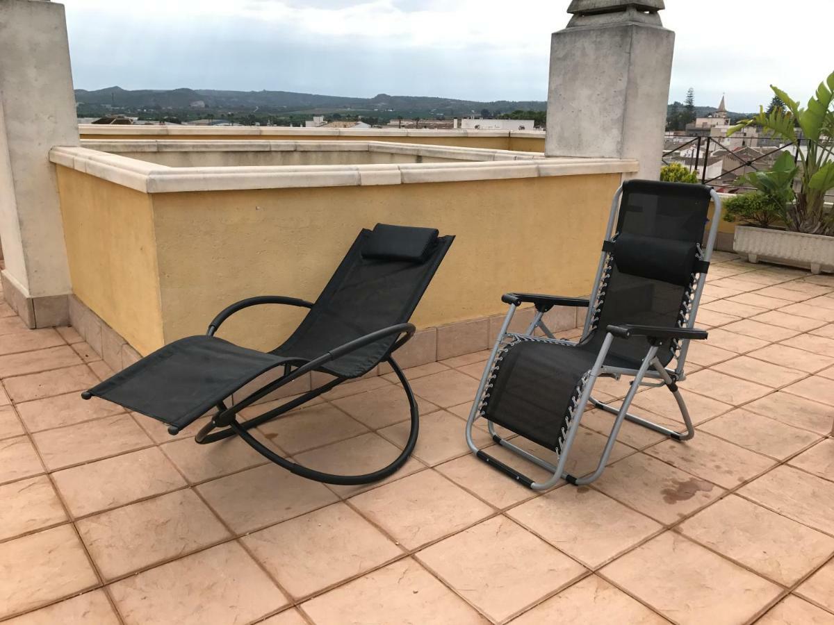 Residential Jardin Del Pintor - La Casa Amarilla Apartment Jacarilla ภายนอก รูปภาพ